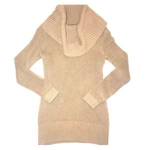 H&M Divided Beige Loose Turtle Neck Warm Tunic ❄️